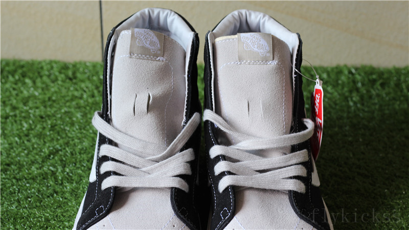 Vans Off The World Black White